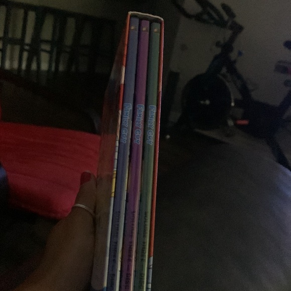 Family Guy 3 DVD box set Volume Three like new - Picture 2 of 4